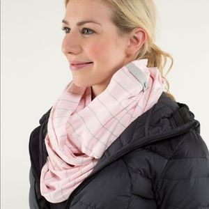NWOT lululemon vinyasa scarf